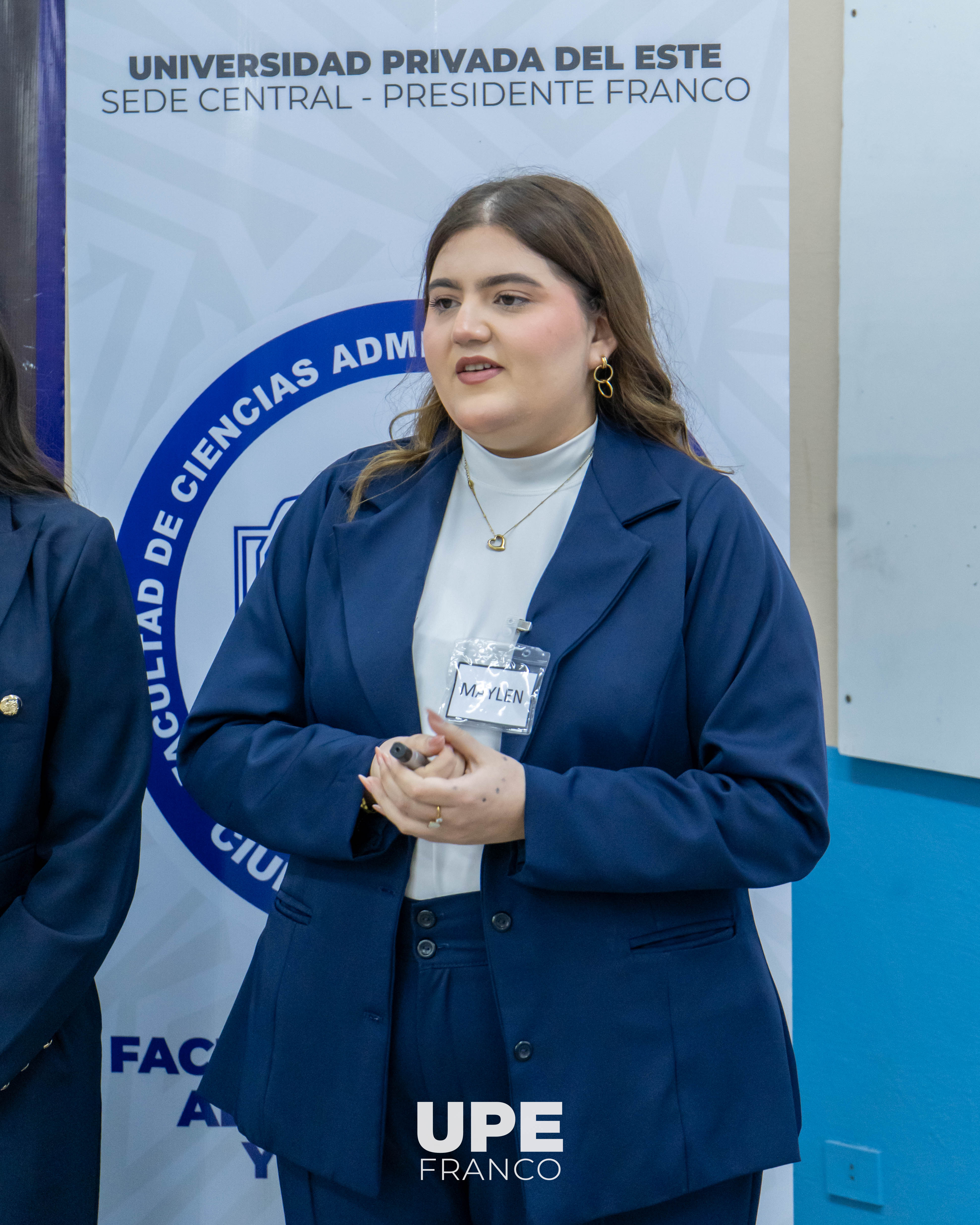 Administración de Empresas realizó defensa de Trabajo Final de Grado